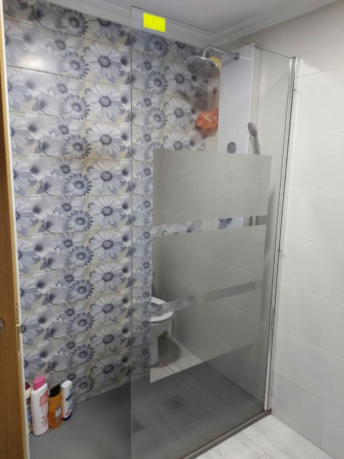 Отель Habitacion Privada A 15 Min De La Playa/Piso Уэльва Экстерьер фото